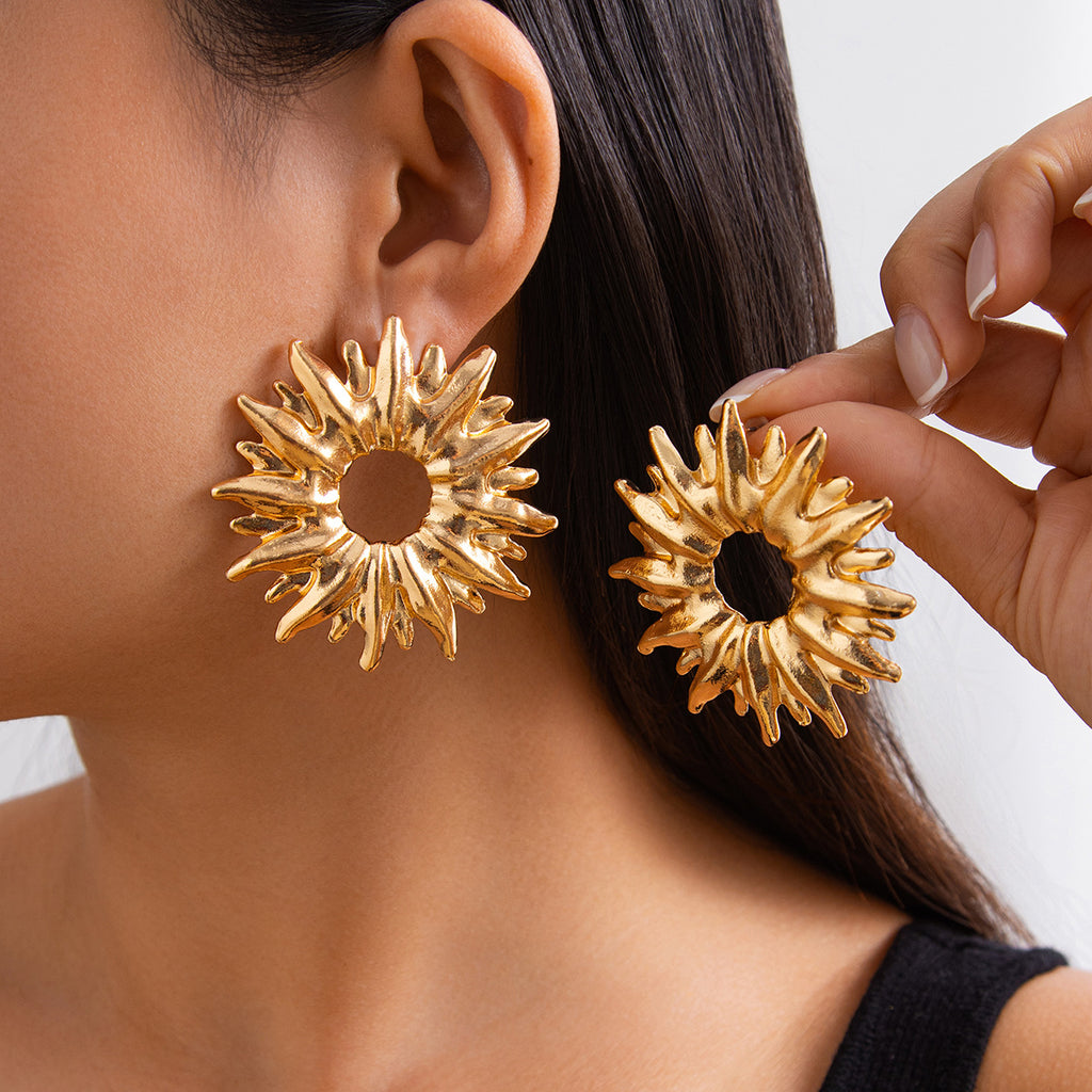 New Fashionable Metallic Hollow Sunflower Earrings with Exaggerated Irregular Earrings