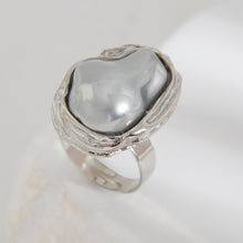 Load image into Gallery viewer, New Baroque inlaid irregular pearl rings, retro irregular alloy rings