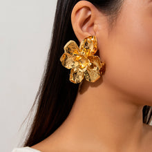 Load image into Gallery viewer, Personalized pleated three-dimensional floral earrings with exaggerated metallic feel and geometric earrings